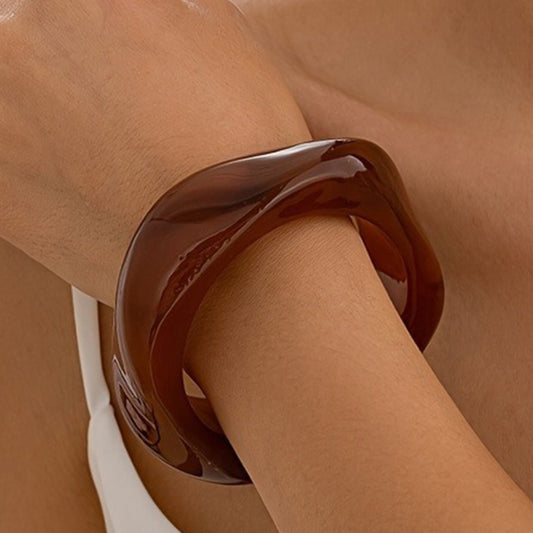 Brazalete acrílico marrón 🟤