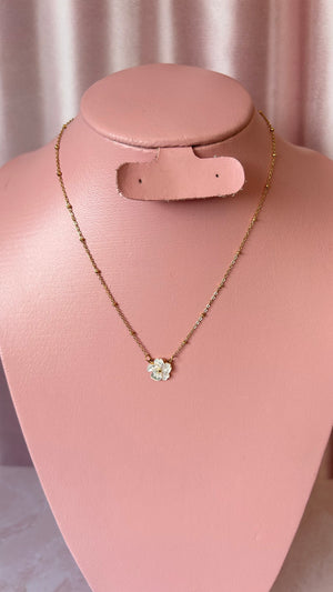 Collar flor blanca Collar flor blanca