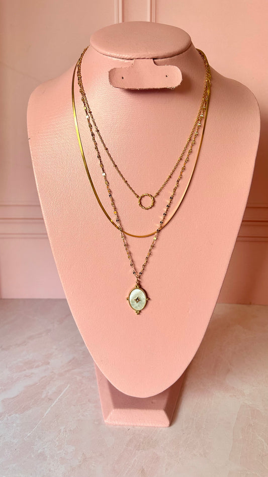 Collar triple medallón