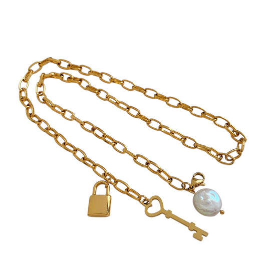 Collar perla llave