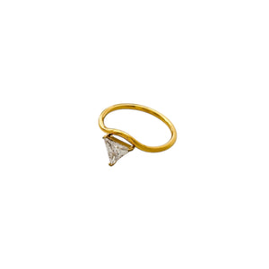 Anillo triángulo Anillo triángulo