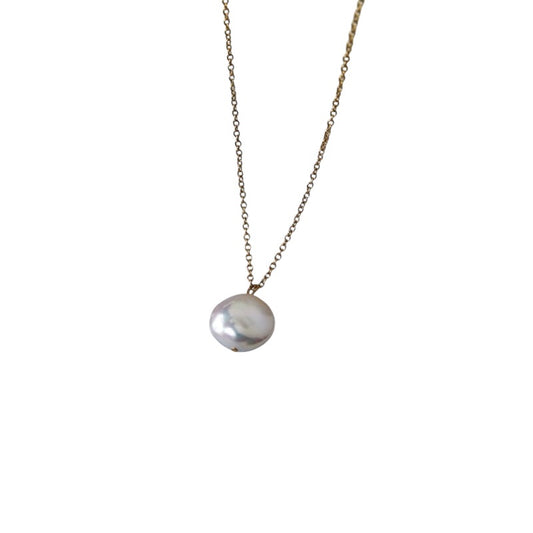 Collar perla plana