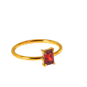 Anillo rectangular rojo