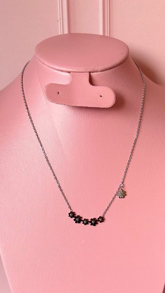 Collar florecita