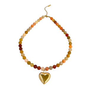 Collar cuentas y corazón 💛