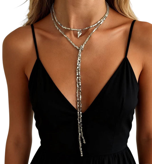 Collar corbatín