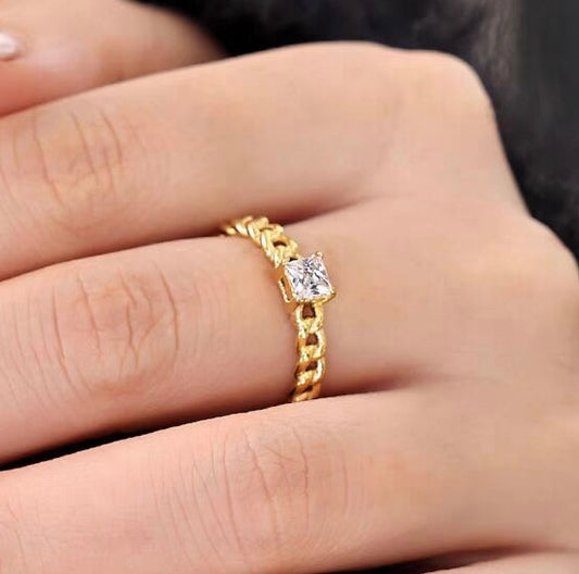 Anillo trenzado cuadrado