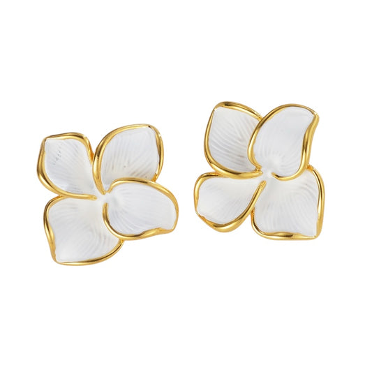 Arete flor blanca
