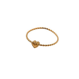 Anillo corazón dorado