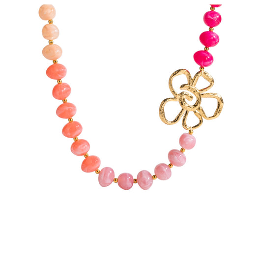 Collar cuentas y flor